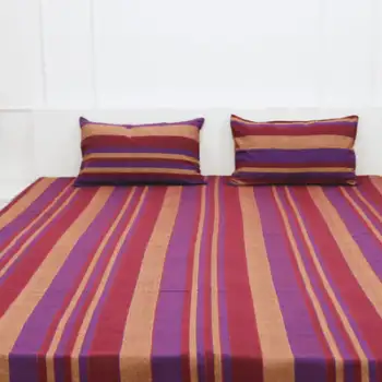 Classic-Lines-Maroon-Purple-Bedsheet-Main-Image